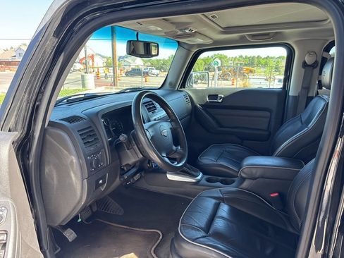 Used 2010 HUMMER H3T Alpha AWD/4WD image 9