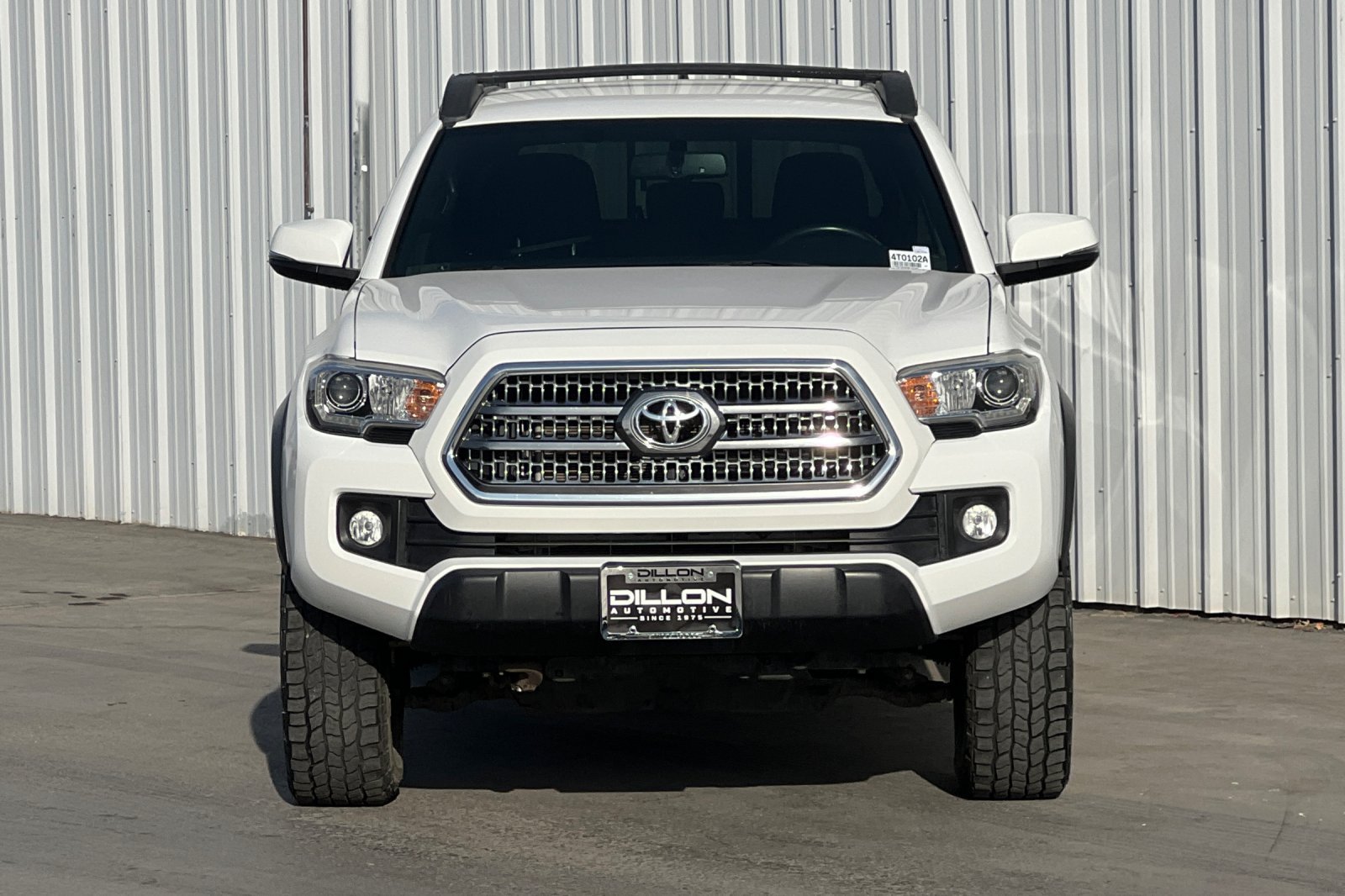 Used 2017 Toyota Tacoma TRD Off-Road w/ Tow Package AWD/4WD image 12