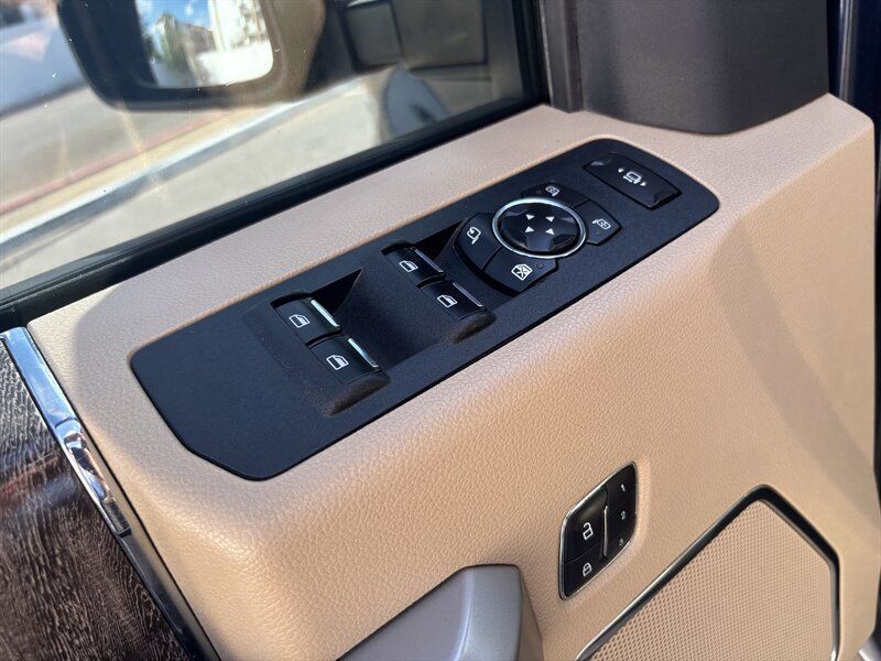 Used 2017 Ford F350 Lariat w/ Lariat Value Package AWD/4WD image 11