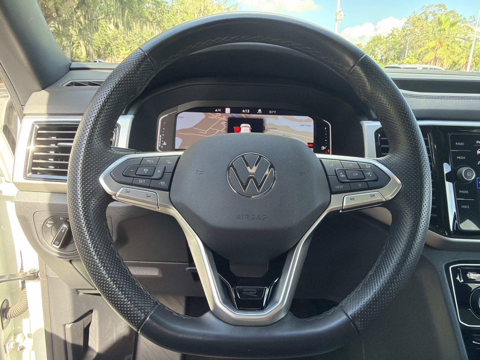 Used 2022 Volkswagen Atlas Cross Sport SEL R-Line AWD/4WD image 27