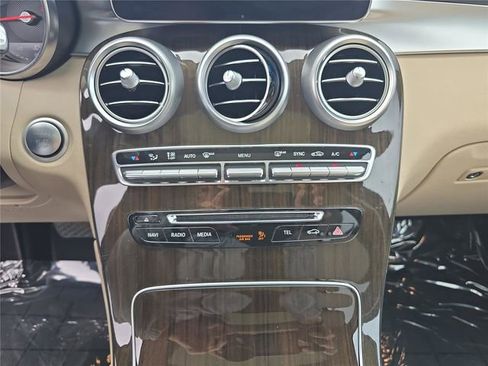 Used 2017 Mercedes-Benz GLC 300 image 30