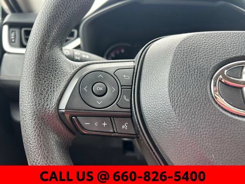 Used 2024 Toyota RAV4 LE AWD/4WD image 13