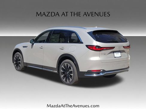 New 2026 MAZDA CX-90 Plug-In Hybrid w/ Premium Plus AWD/4WD image 5