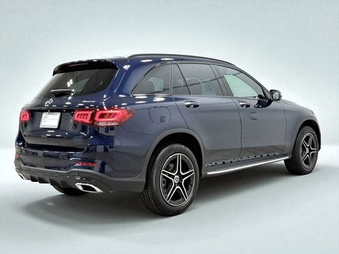 Used 2022 Mercedes-Benz GLC 300 4MATIC w/ AMG Line image 13