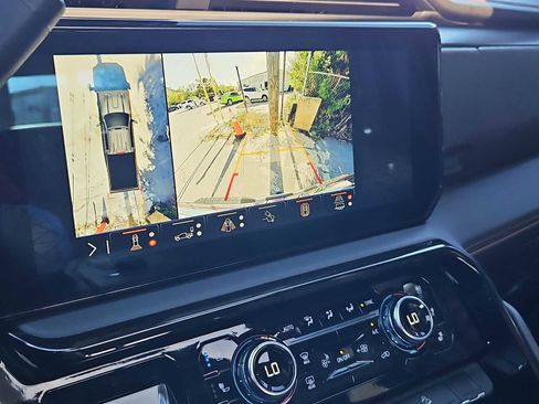 Used 2024 GMC Sierra 2500 AT4 w/ AT4 Premium Plus Package image 31