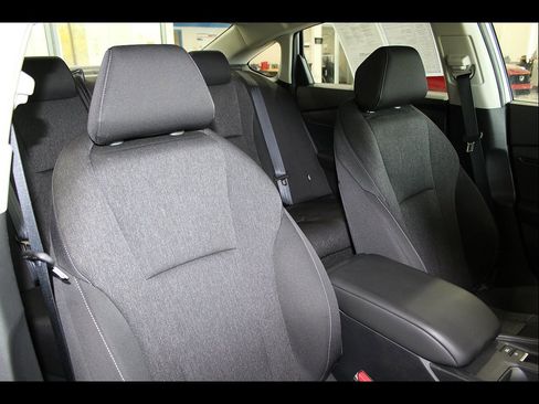 Certified 2025 Honda Accord LX image 24