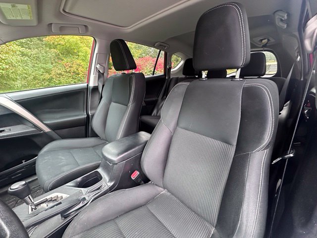 Used 2014 Toyota RAV4 XLE AWD/4WD image 12