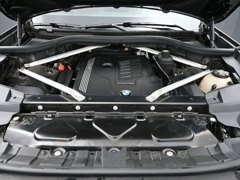 Used 2019 BMW X7 xDrive40i w/ Premium Package image 16