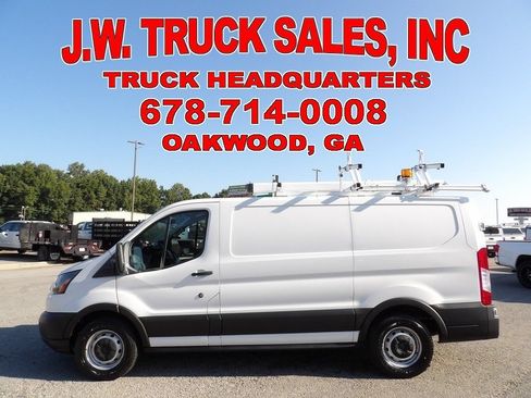 Used 2019 Ford Transit 150 130 Low Roof RWD image 2