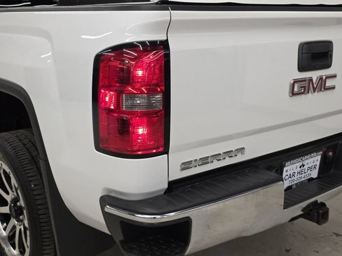 Used 2017 GMC Sierra 1500 SLE w/ Suspension Package, Off-Road AWD/4WD image 50