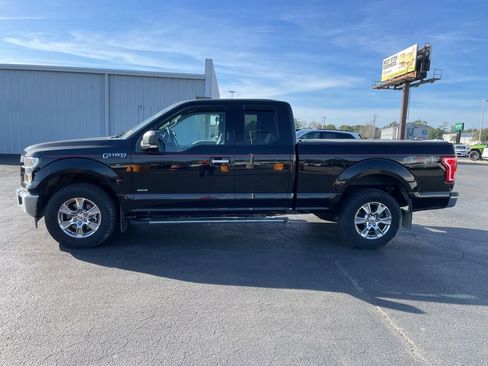 Used 2017 Ford F150 XLT w/ Equipment Group 302A Luxury image 4