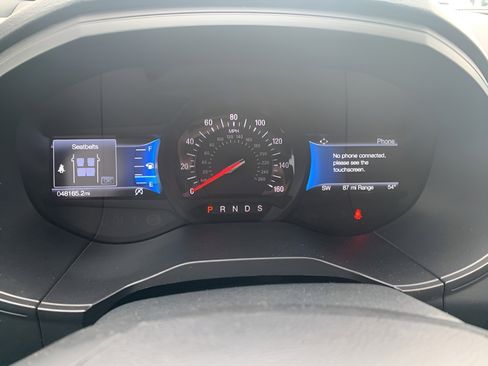 Used 2022 Ford Edge ST image 10