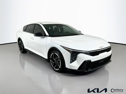 Certified 2025 Kia K4 GT-Line FWD image 3