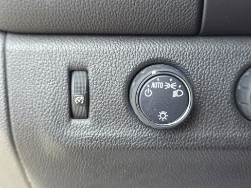 Used 2019 Chevrolet Colorado LT image 32