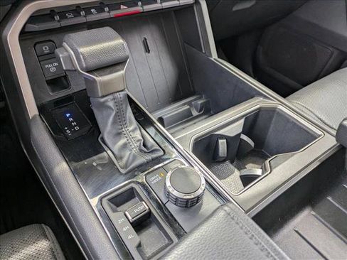 Used 2024 Toyota Tundra Limited image 12