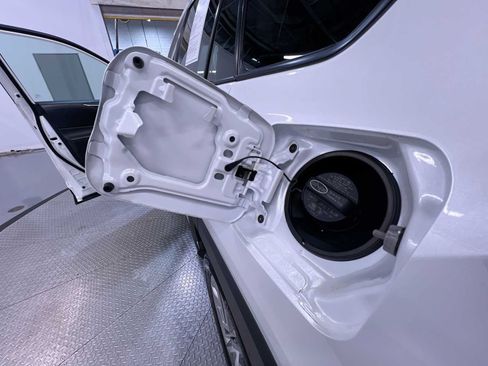 Used 2025 Toyota RAV4 XLE Premium FWD image 39