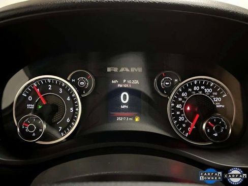 Used 2024 RAM 2500 Big Horn w/ Bed Utility Group image 7