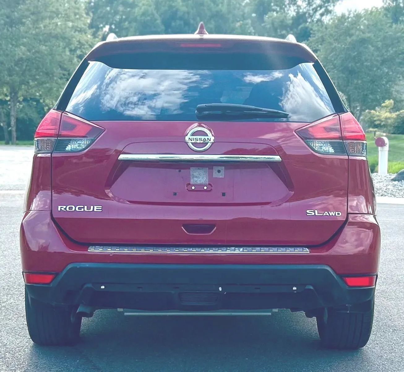 Used 2017 Nissan Rogue SL w/ SL Premium Package AWD/4WD image 6