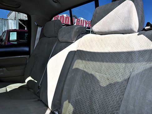 Used 2011 Toyota Tacoma PreRunner w/ Towing Pkg RWD image 9
