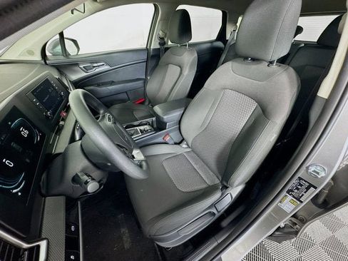 Used 2025 Kia Sportage LX AWD/4WD image 20
