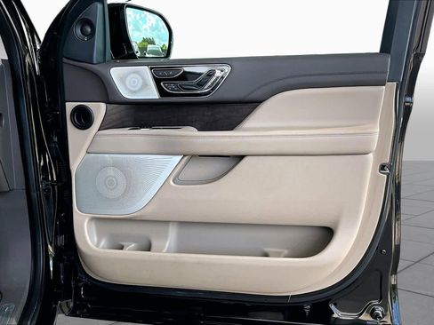 Used 2022 Lincoln Navigator L Reserve RWD image 23