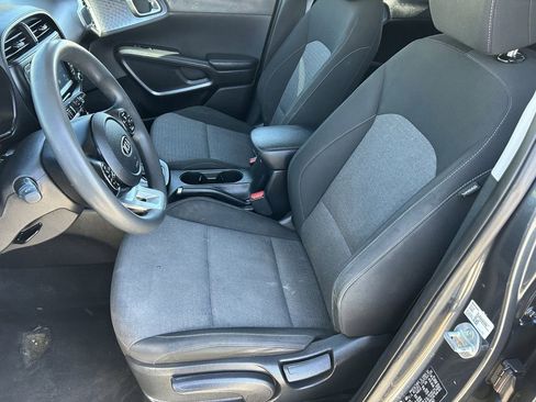 Used 2020 Kia Soul S image 18
