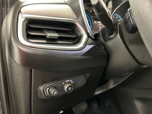 Certified 2021 Chevrolet Equinox LS FWD image 23