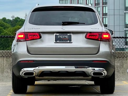 Used 2022 Mercedes-Benz GLC 300 4MATIC image 6