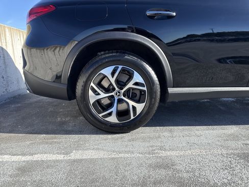 Certified 2025 Mercedes-Benz GLC 350e 4MATIC image 8