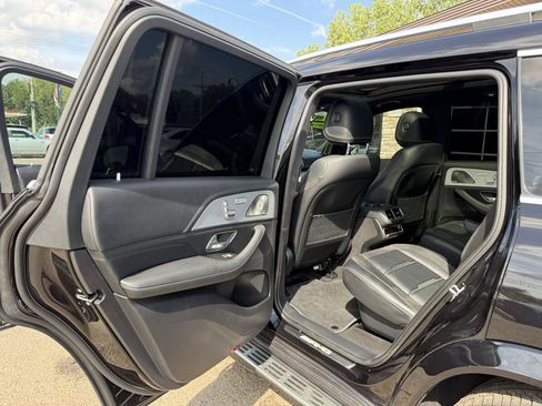 Used 2024 Mercedes-Benz GLS 63 AMG 4MATIC image 25