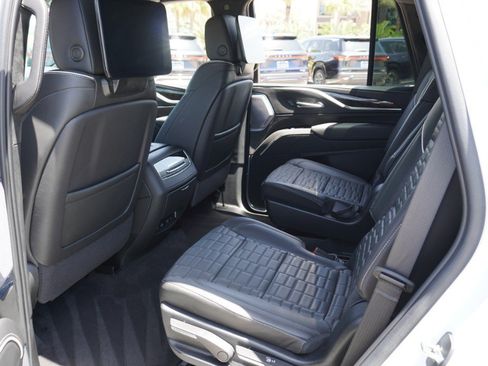 Used 2024 Cadillac Escalade Sport Platinum w/ LPO, ONYX Package RWD image 33