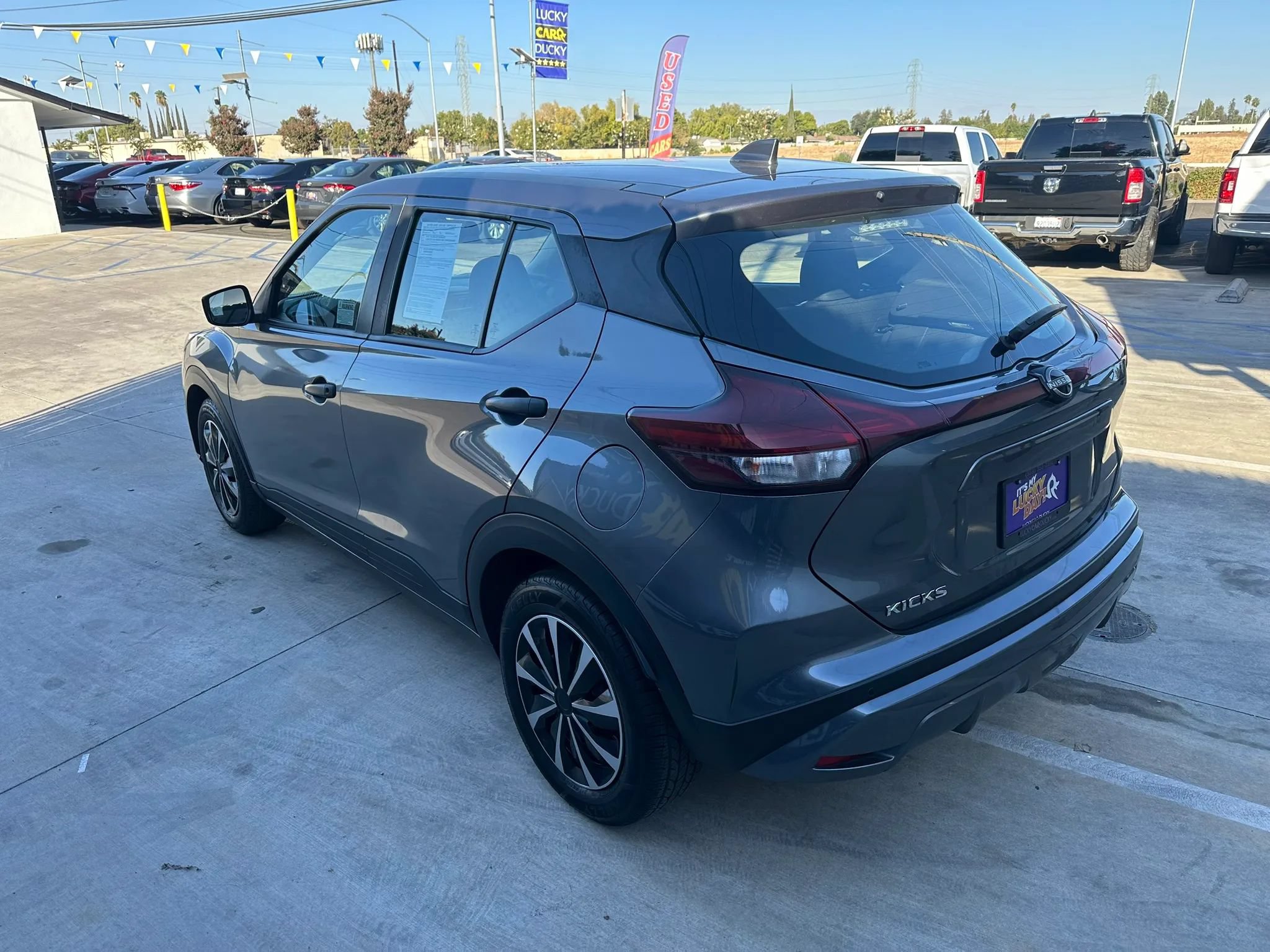 Used 2023 Nissan Kicks S FWD image 8