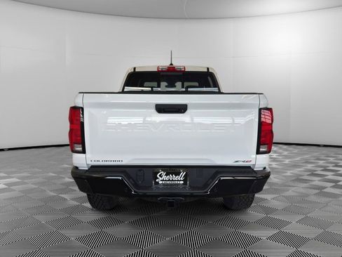 New 2026 Chevrolet Colorado ZR2 w/ Technology Package AWD/4WD image 6