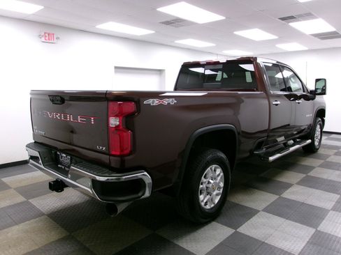 Used 2024 Chevrolet Silverado 2500 LTZ w/ LTZ Convenience Package AWD/4WD image 13
