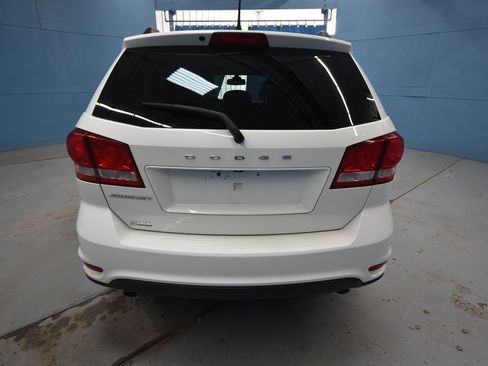 Used 2018 Dodge Journey SXT w/ Connectivity Group FWD image 36
