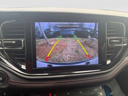 Used 2023 Dodge Durango GT image 20