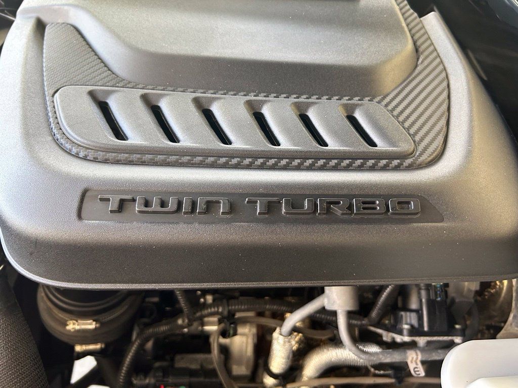 Used 2025 Jeep Wagoneer Series II AWD/4WD image 13