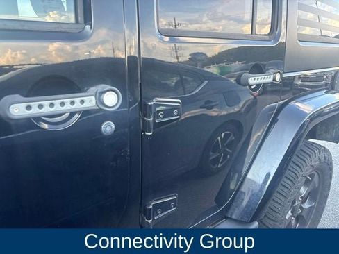 Used 2017 Jeep Wrangler Unlimited Sport AWD/4WD image 8