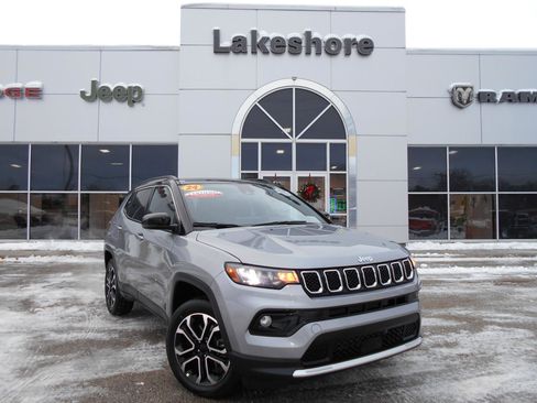 Certified 2024 Jeep Compass Limited w/ Sun and Sound Group image 2