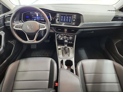 Used 2024 Volkswagen Jetta SE FWD image 7