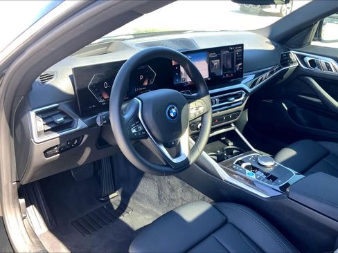 Used 2023 BMW i4 eDrive35 w/ Premium Package image 17