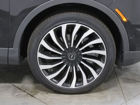 Used 2023 Lincoln Nautilus Black Label w/ Cargo Utility Package image 13