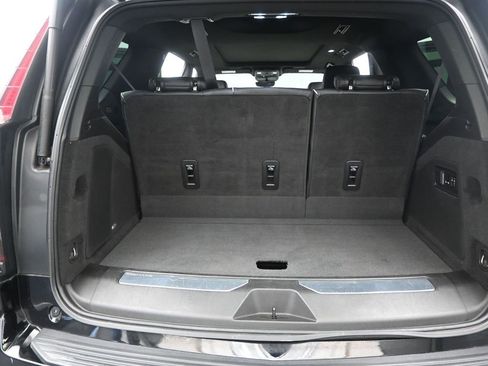 Used 2023 Cadillac Escalade Premium Luxury RWD image 19