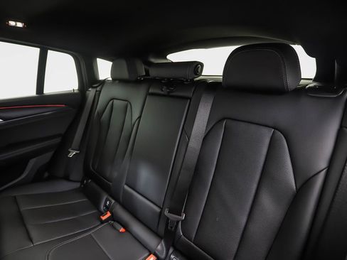 Certified 2025 BMW X4 xDrive30i w/ Premium Package image 21