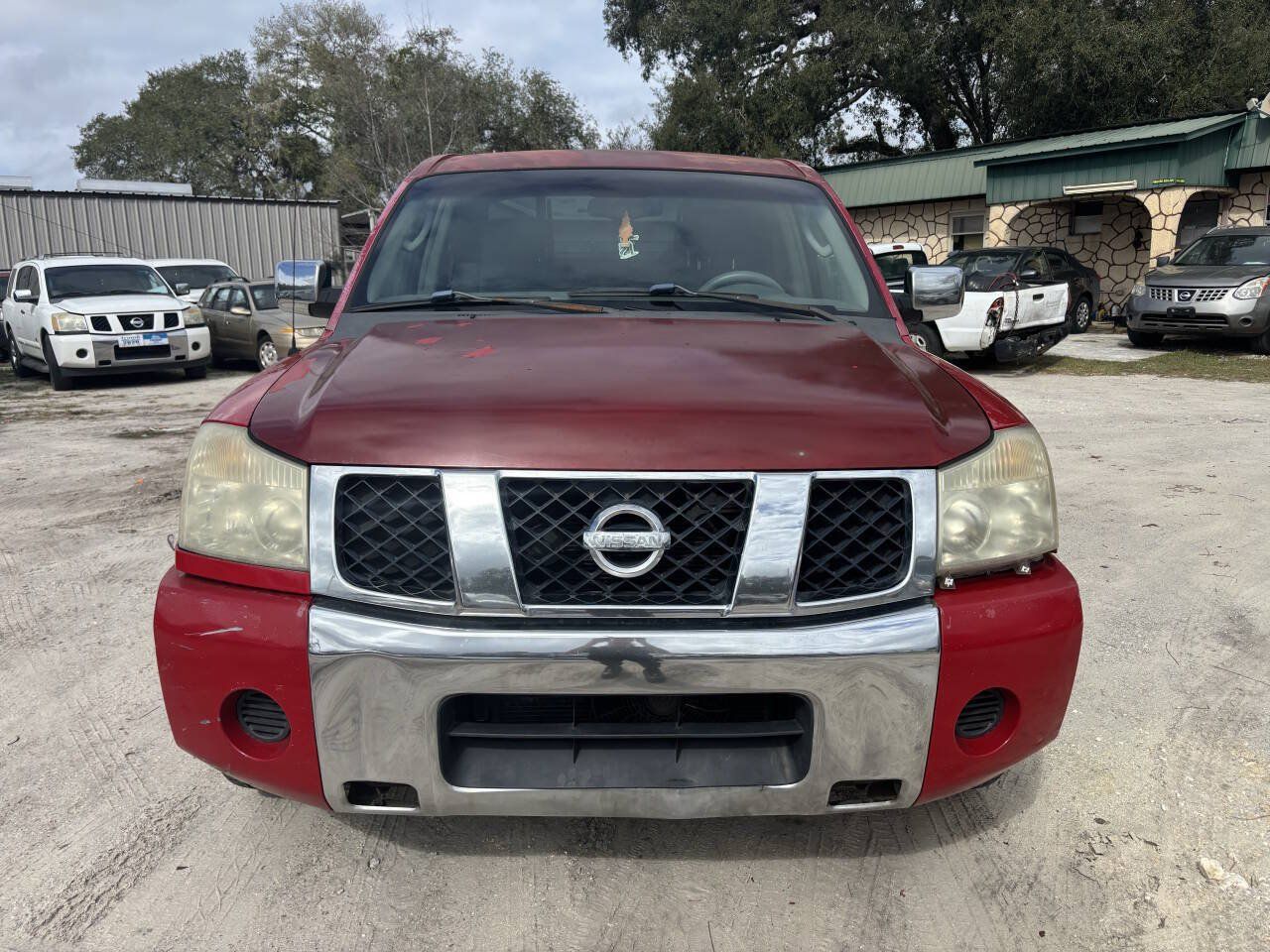 Used 2005 Nissan Titan SE w/ (W01) Utility Bed Pkg RWD image 2