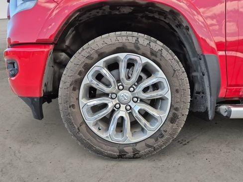 Used 2021 RAM 1500 Laramie AWD/4WD image 10