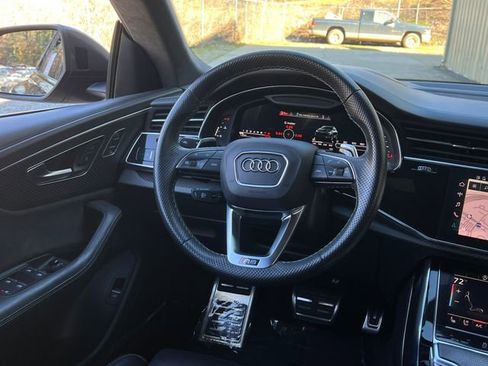 Used 2022 Audi RS Q8 image 23