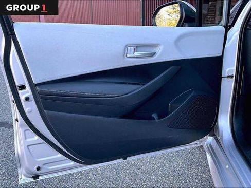 Certified 2024 Toyota Corolla SE w/ SE Package image 22