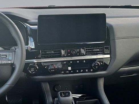 New 2026 Nissan Pathfinder SL AWD/4WD image 6
