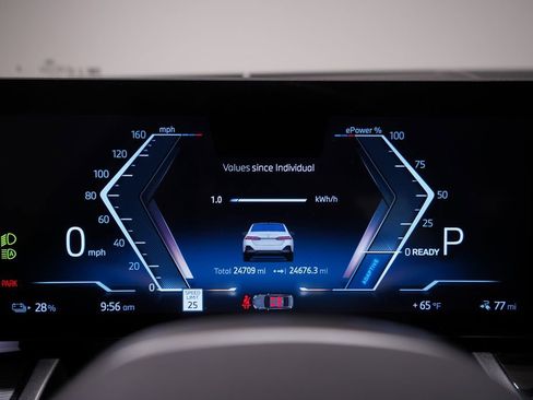 Used 2024 BMW i5 eDrive40i w/ M Sport Package image 21